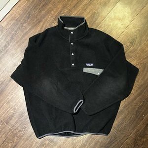 Black Patagonia Synchilla Pullover